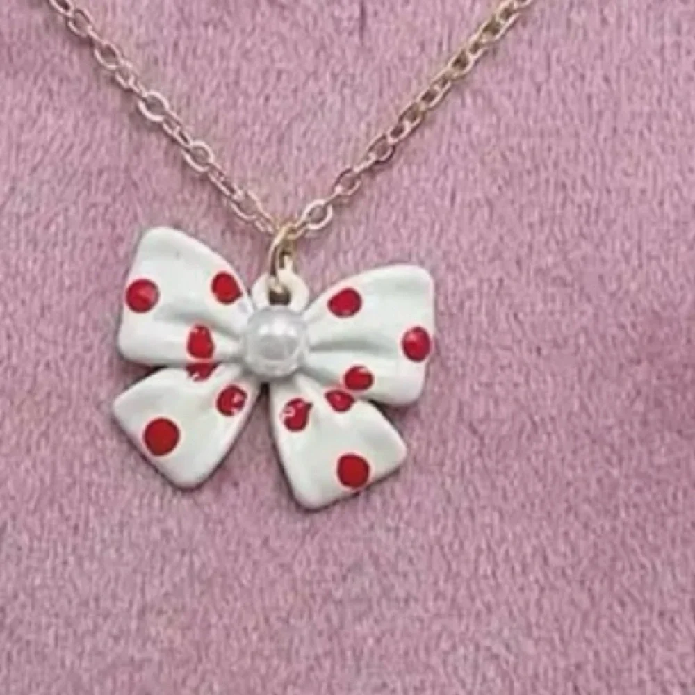Bow Necklace & Earring Set - Picture 4 of 6